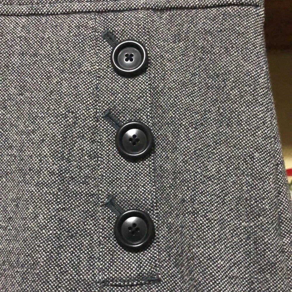 Banana Republic Stretch Mini Skirt - Picture 3 of 12